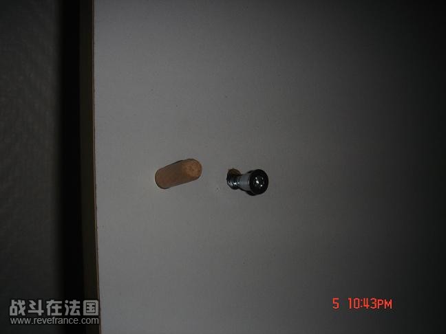 trou de armoire1.JPG