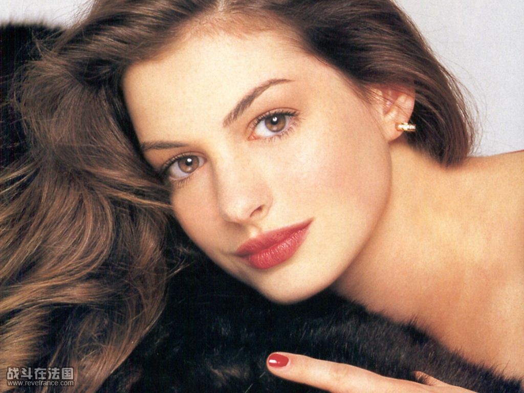 hathaway41024x768.jpg