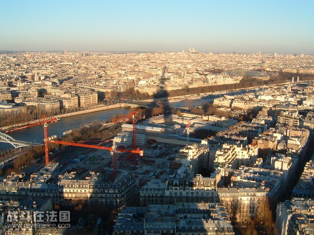 paris126_resize.jpg