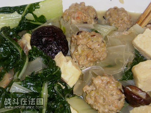 青菜豆腐烩肉丸.JPG