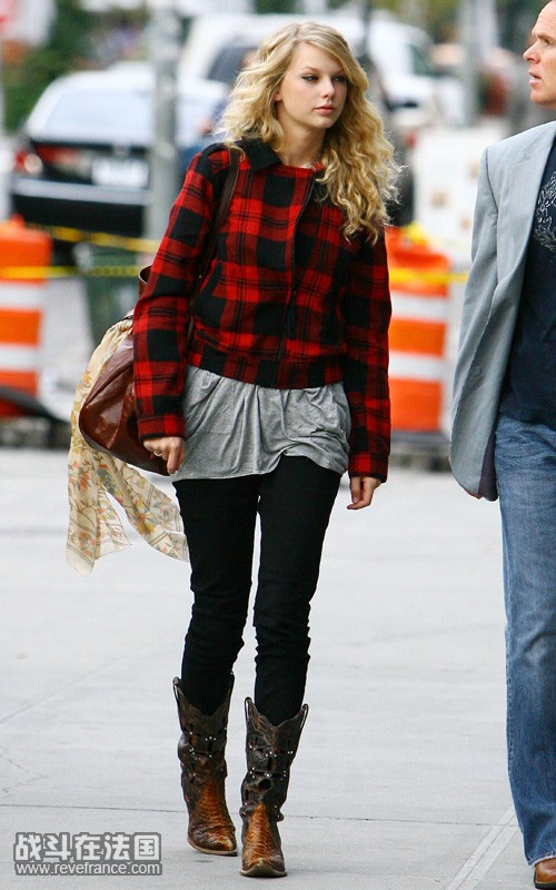 taylor-swift-nyc-hotel-998-2.jpg