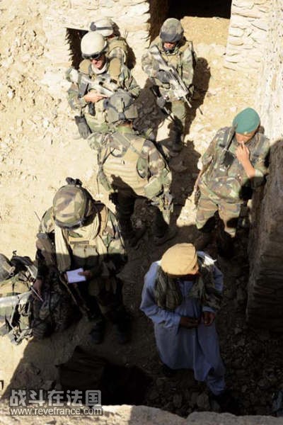 militaires_afghans_et_francais_a_sper_kunday[1].jpg