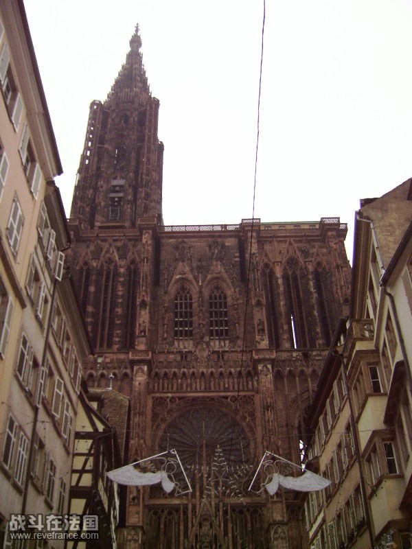 Strasbourg Cathédrale Notre Dame Jour.JPG