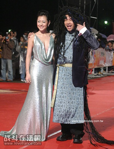 20041126GoldenBell0493_M.jpg