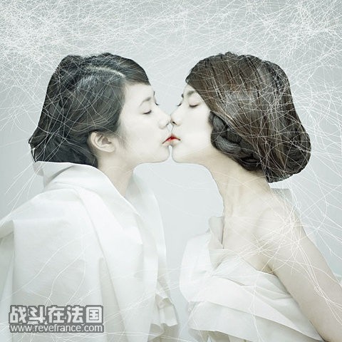 kiss.jpg