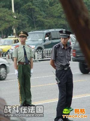 军人和警察.jpg