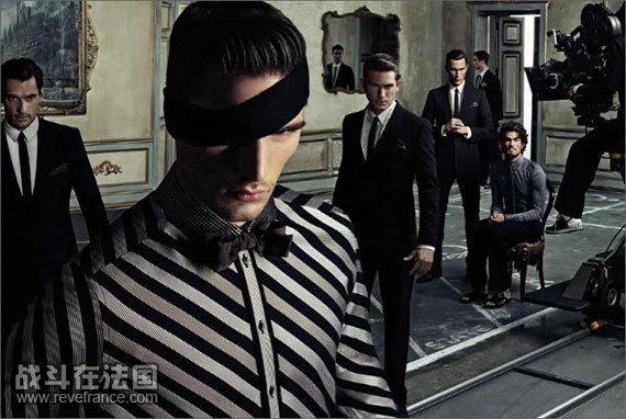 此季广告由Steven Klein掌镜，而主题似乎又回到了Dolce & Gabbana熟悉的意大利“黑帮 ...