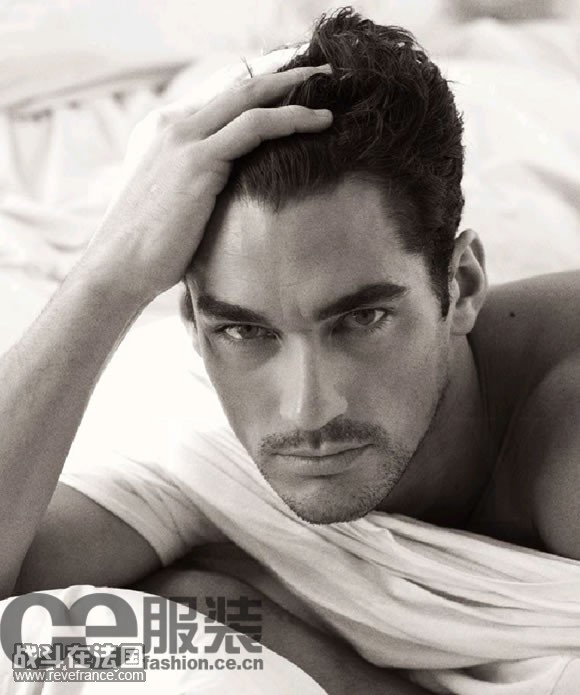 顶级男模David Gandy为Dolce&Gabbana拍摄的08年性感月历2.jpg
