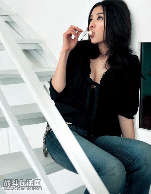 小宋佳的性感美艳1.jpg