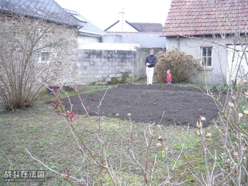 18m 093 (Medium).jpg