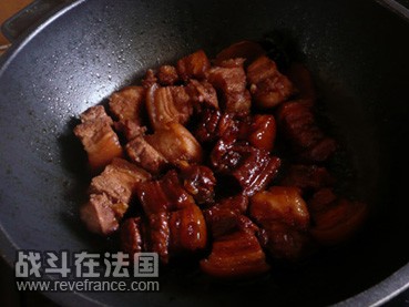 一面上好色后，一块一块的反过来