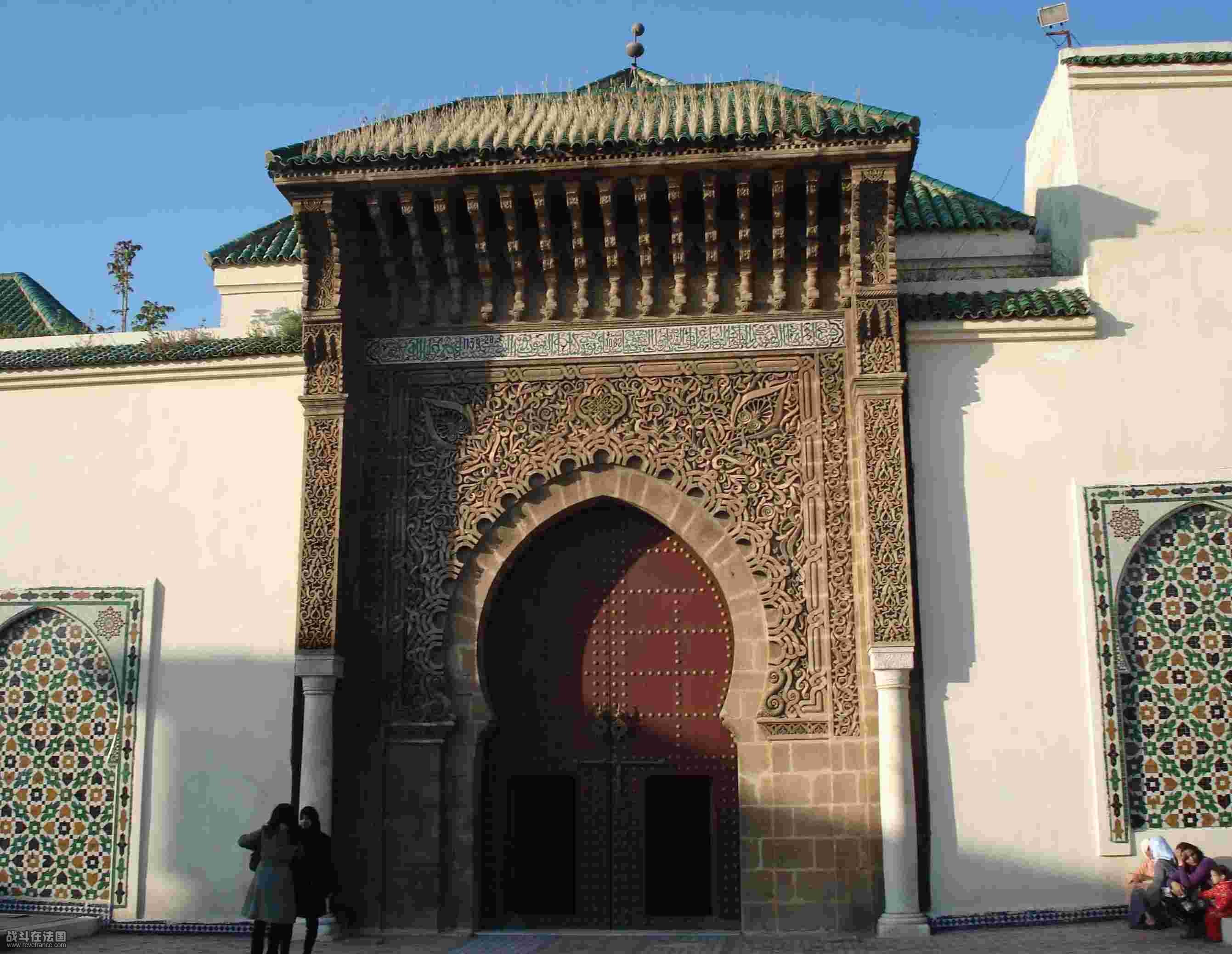 Mausolée Moulay Ismaïl 是国王陵墓，也是Maroc唯一向非伊斯兰教徒开放的清真寺