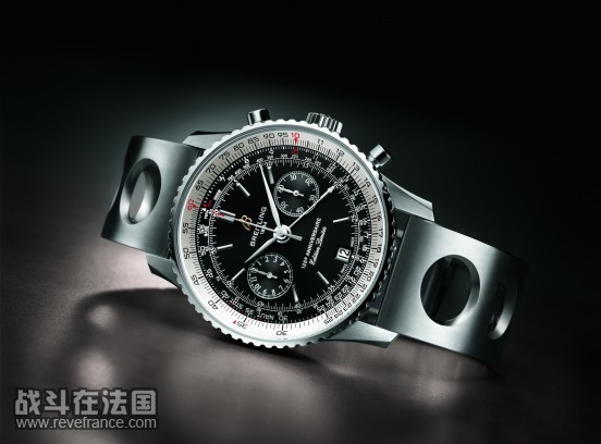 web-br9963-navitimer125_press_amb_zoom.jpg