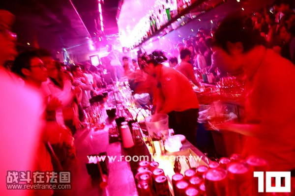 l_7032.jpg