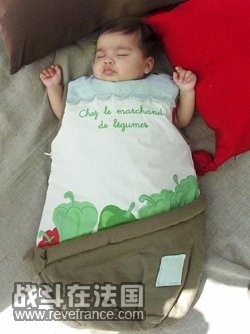 vetements-bebe-labo-lisa-gigoteuse.jpg