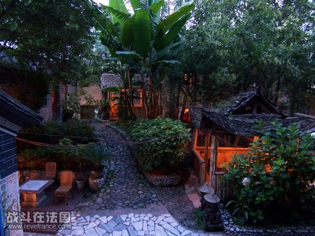 大理洋人街附近小饭馆 + 客栈 -- 聊斋风情