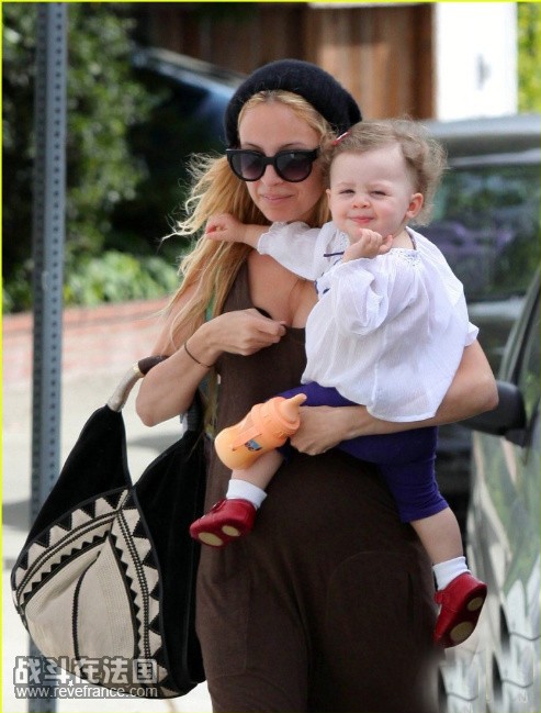 harlow-madden-nicole-richie-the--2.jpg