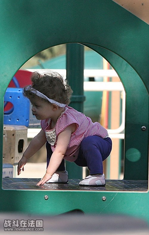 nicole richie and harlow 5139 3.jpg
