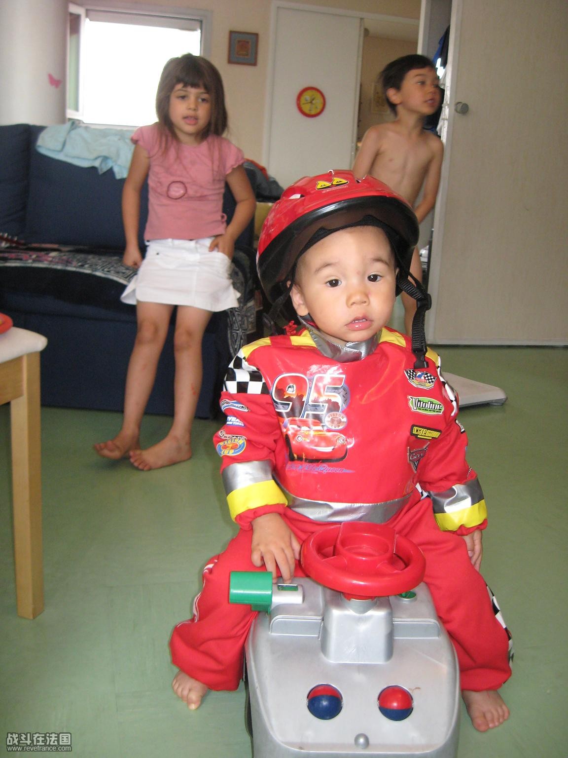 美女助阵