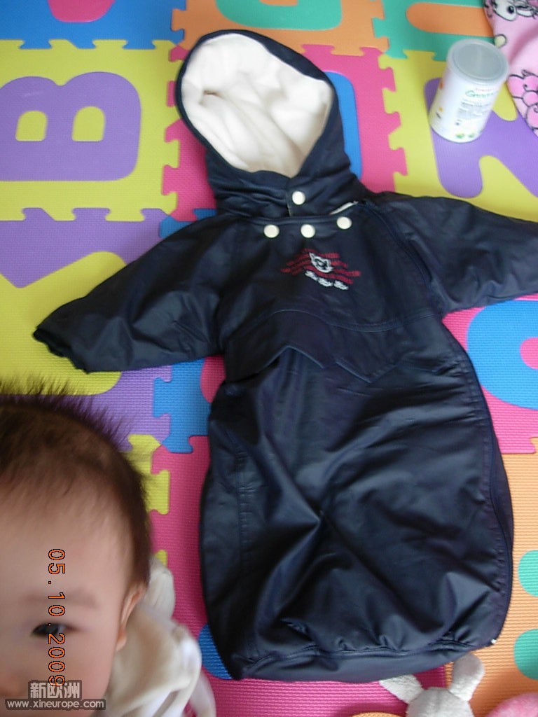 6欧元外出棉服3到6个月