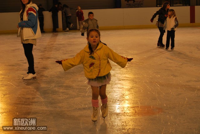 Alice26102009 (11)s.jpg