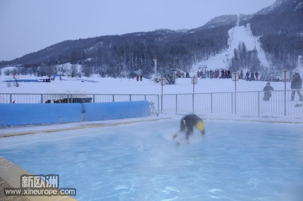 GSC%20Piscine%20saut%20Piste%20neige.jpg