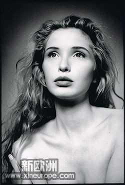 250px-Julie_Delpy_02.jpg