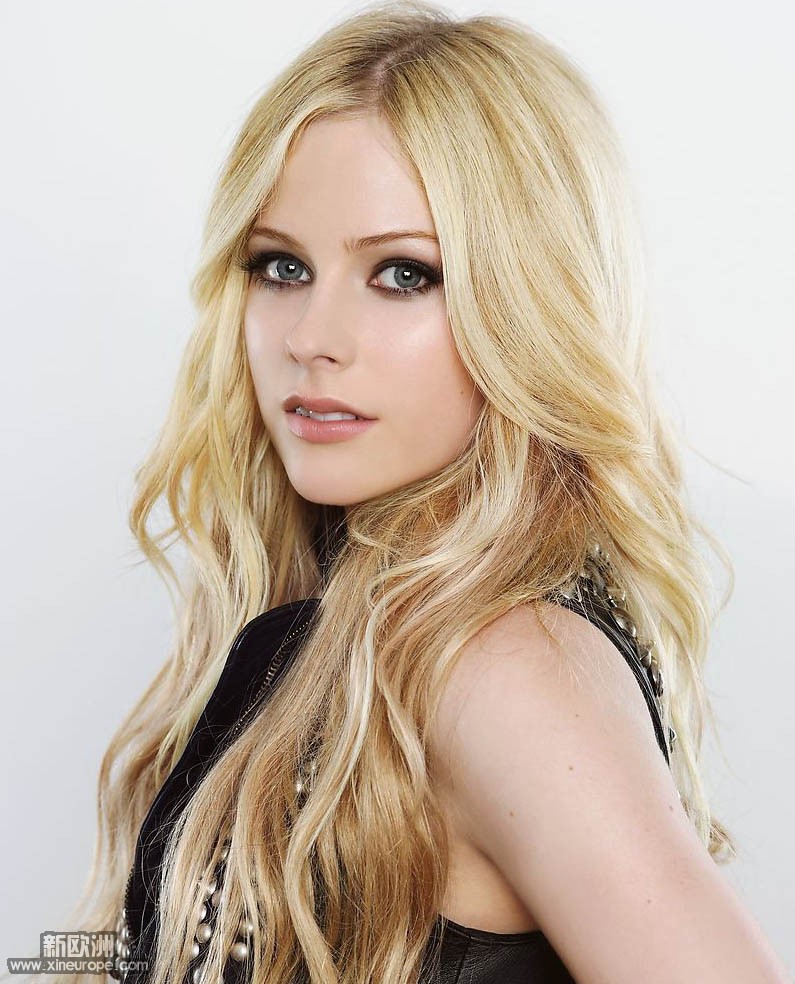 Avril.Lavigne.jpg