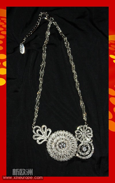 collier1.jpg