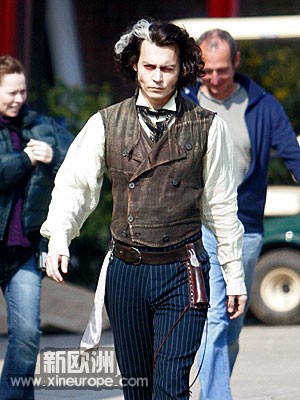 johnny-depp-sweeney-todd-3-29-07.jpg