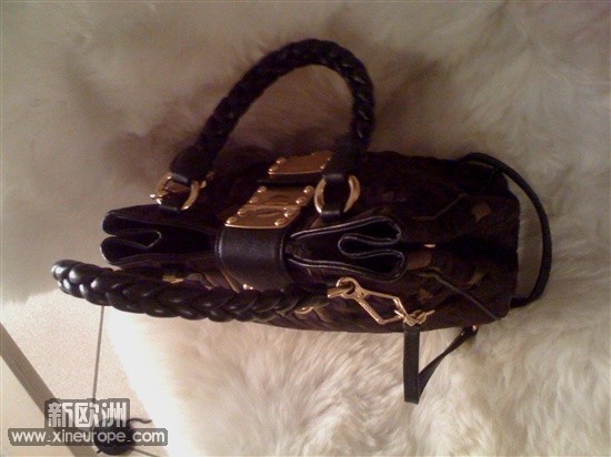 MIUMIU3.jpg