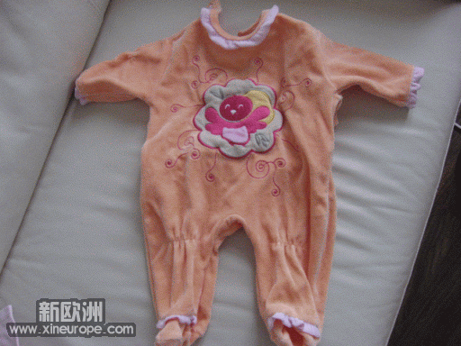 pyjama,没穿过，洗过一水，1个月婴儿，4.5欧