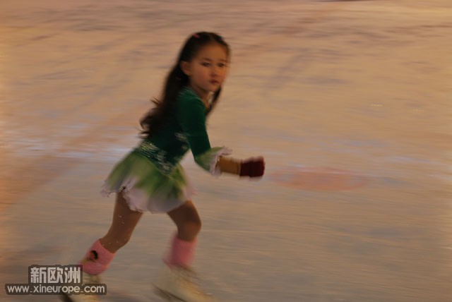 滑冰01032010 (8).JPG