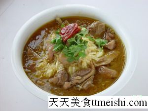 大鹅炖酸菜.jpg
