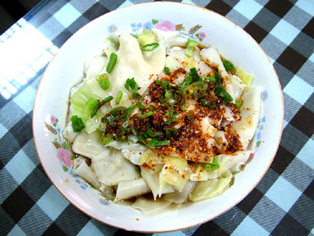 Biangbiang_noodles_The_noodles.jpg