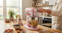 KitchenAid 特卖4折起🔥擦丝器7.50€！烤盘11€！平底锅16€！收厨师机、烤面包机等！