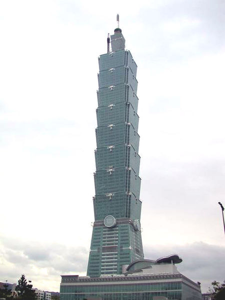 450px-31-January-2004-Taipei101-Complete.jpg