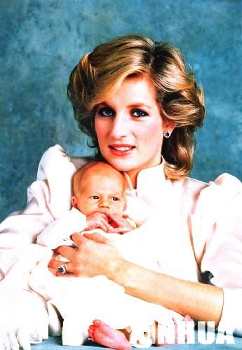 05-1984年，第二个小王子亨利诞生2.jpg