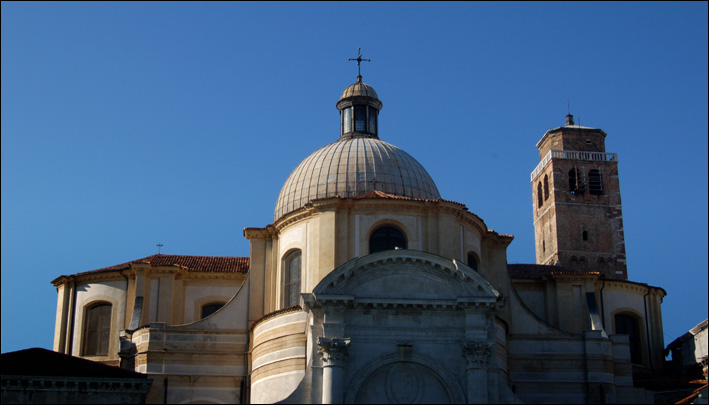 威尼斯拯救圣母堂的尖顶-小.jpg