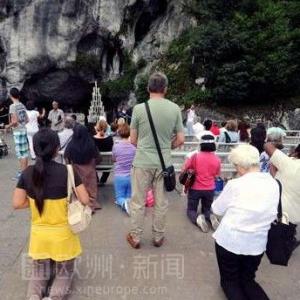 法国圣母升天节“为家庭祈祷” 引同性婚姻争议